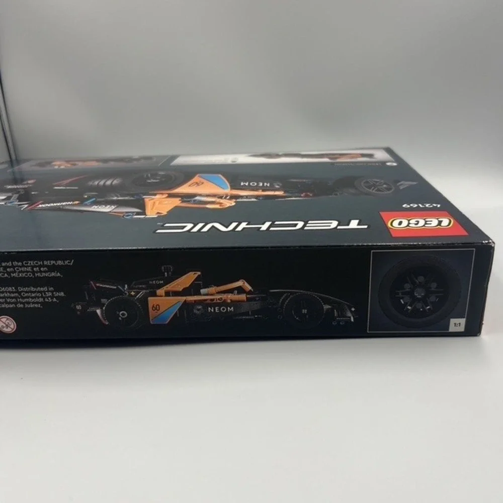 LEGO‎ Technic 42169 NEOM McLaren Formula E Race Car Pull Back Toy New Sealed Box - Picture 3 of 5